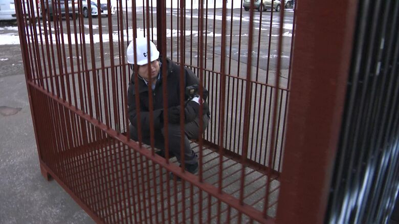 箱わなは人の手が少し通るくらいで出ることはできない