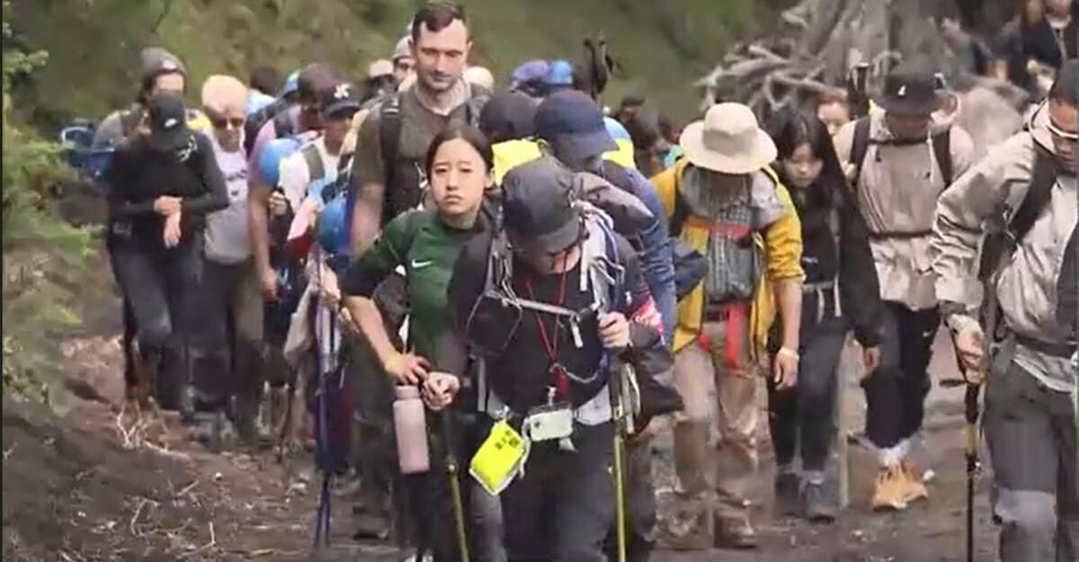 外国人 富士山 コレクション サンダル