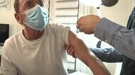 「ムダにせず」診療所で接種も 仏 ワクチン事情