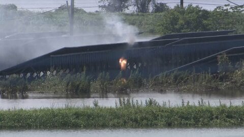 印旛沼近くの太陽光発電パネルで火災　冠水で消防近づけず　人的被害は確認されず　千葉・成田市