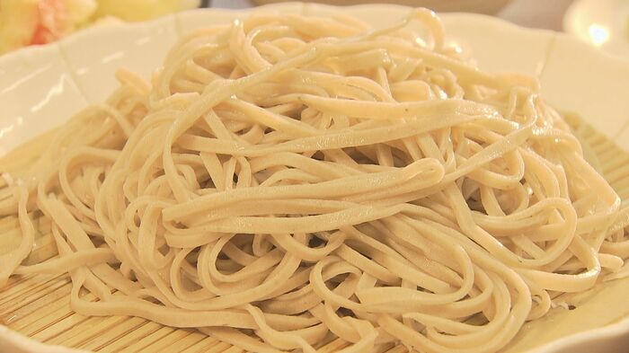 オヤマボクチ蕎麦 ざるそば(1100円)