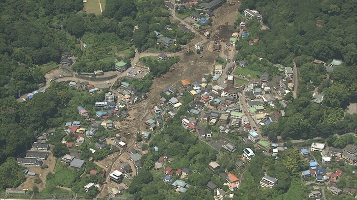 土石流に襲われた熱海市伊豆山地区(2021年7月)