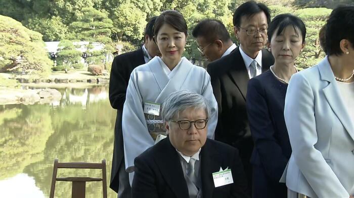 新原浩朗さん・菊池桃子さん夫妻