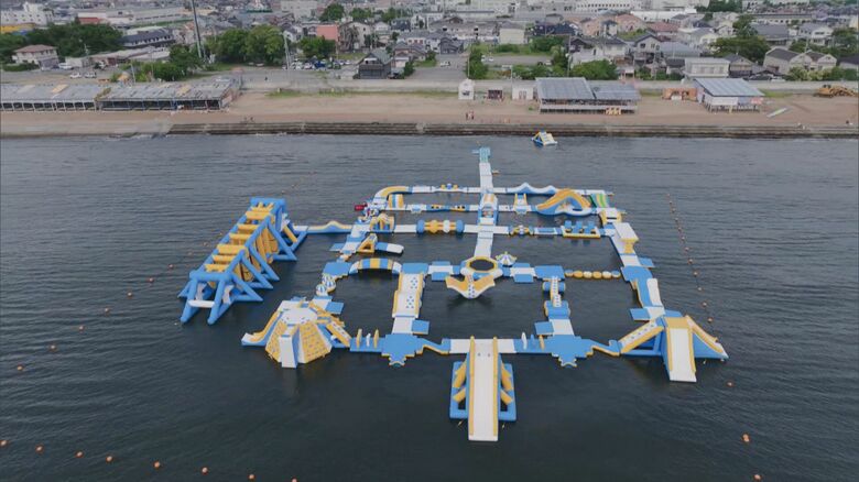昨季の台風被害受け対策強化…国内最大級の『海上アスレチック』6日オープンへ 招待された子供から歓声｜FNNプライムオンライン