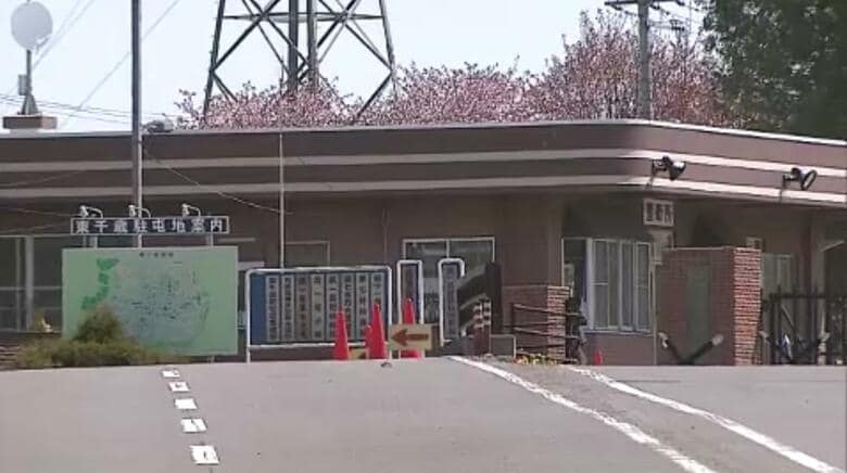 陸上自衛隊員が筆記試験でカンニング_第7特科連隊に所属する25歳陸士長を減給1月（俸給月額の30分の1）の懲戒処分に〈北海道千歳市〉｜FNNプライムオンライン