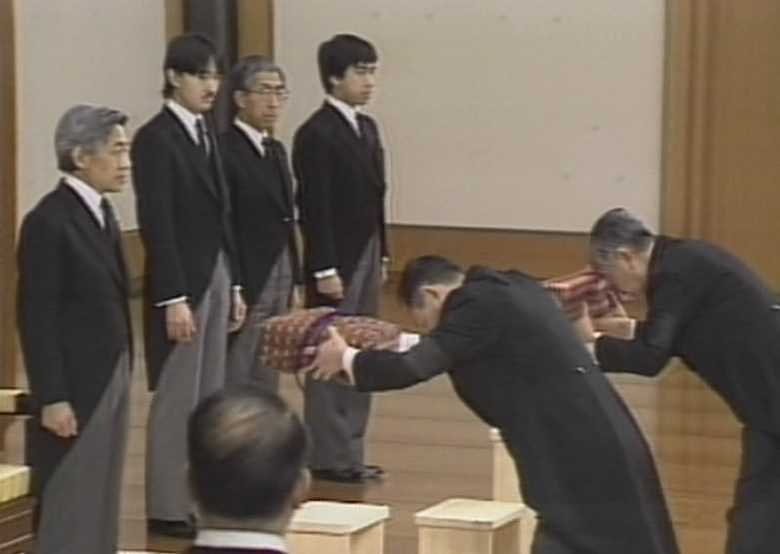 剣璽等承継の儀(1989年1月7日)