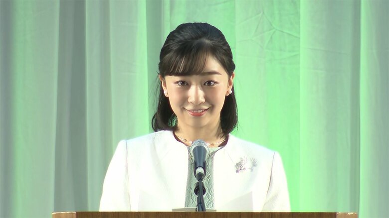 「全国都市緑化祭」に参加される佳子さま（13日午前 北海道･恵庭市）