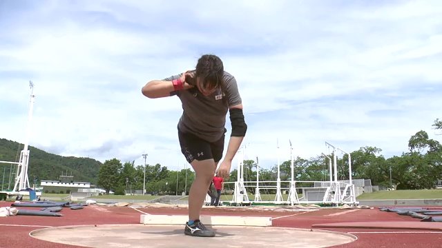 パリパラ目指し　一歩ずつ前へ　1センチでも遠くへ