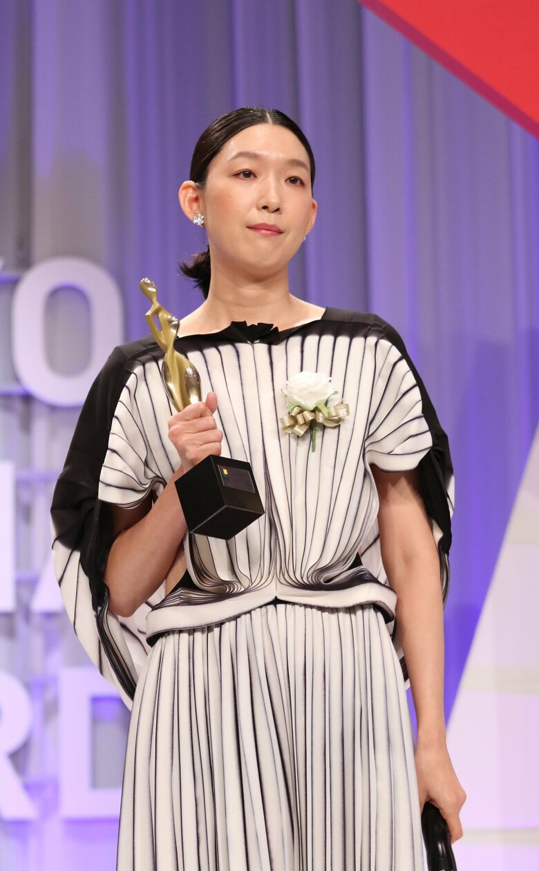 助演女優賞・江口のりこ『俺の家の話』