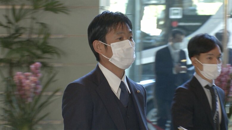 首相官邸に到着したサッカー日本代表ら（正午過ぎ）