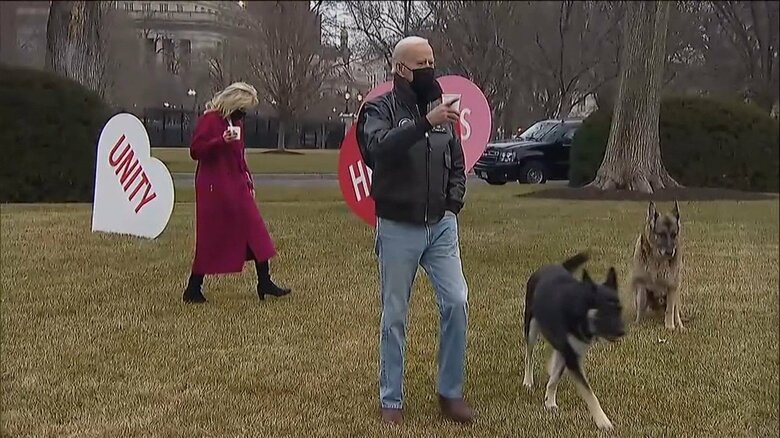 「DOTUS」は大統領の愛犬（Dogs of the United States）猫なら「COTUS」