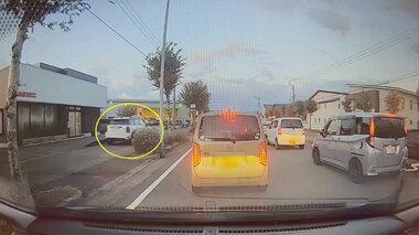 【独自】反対車線から歩道に“Uターン” そのまま100メートル直進　「どこ行くん？」混雑した国道で…危険運転の瞬間