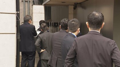 夫婦2人死亡のサウナ店に港区や消防が立ち入り検査…店側関係者が遅れるハプニングも　東京・赤坂