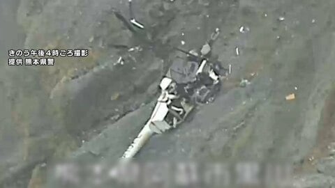 阿蘇で男女3人乗る遊覧ヘリが行方不明…火口付近で“機体一部”発見　運航会社は2年前にも不時着事故で3人重傷