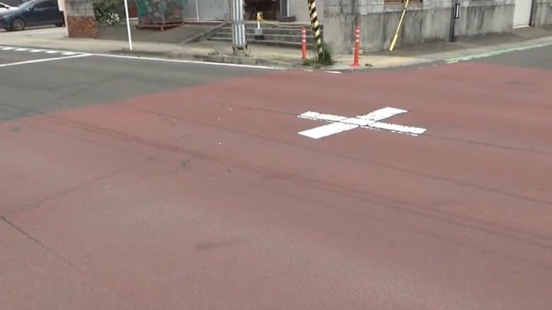 若林区の交差点で自転車が軽トラックにはねられる　８０代男性が意識不明〈仙台〉｜FNNプライムオンライン