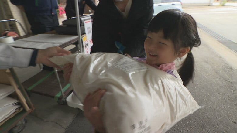 「待っていました」と地元消費者も歓迎　富山で「古古古米」の販売開始　食味を考慮して“ブレンド”で販売｜FNNプライムオンライン