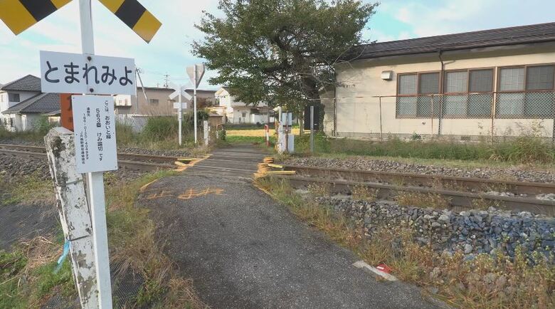 中学生が“第4種踏切”で死亡　長野県「全てを廃止・改修へ」107か所の一覧を公表　「なくては困る」「遠回りになる」住民の同意得られず廃止進まぬ現状…第1種への改修は費用や人手で「厳しい」｜FNNプライムオンライン