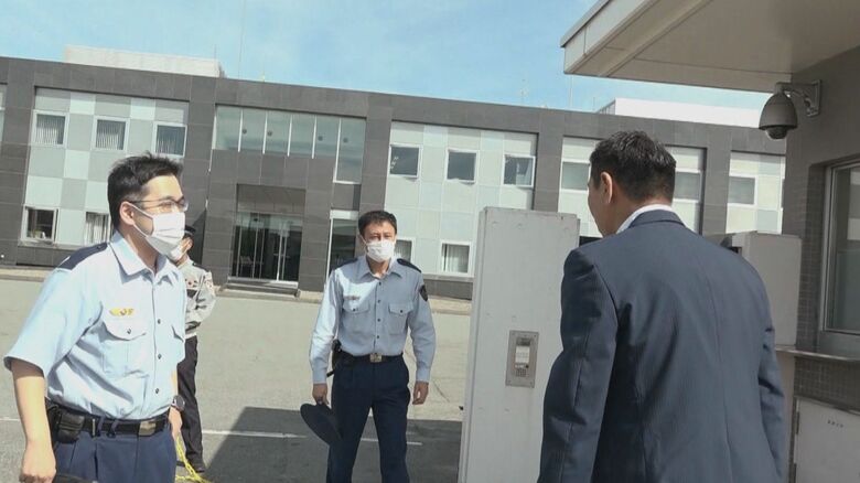 山形刑務所に到着した柳澤社長