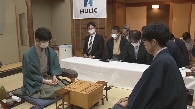 藤井聡太七冠と佐々木大地七段