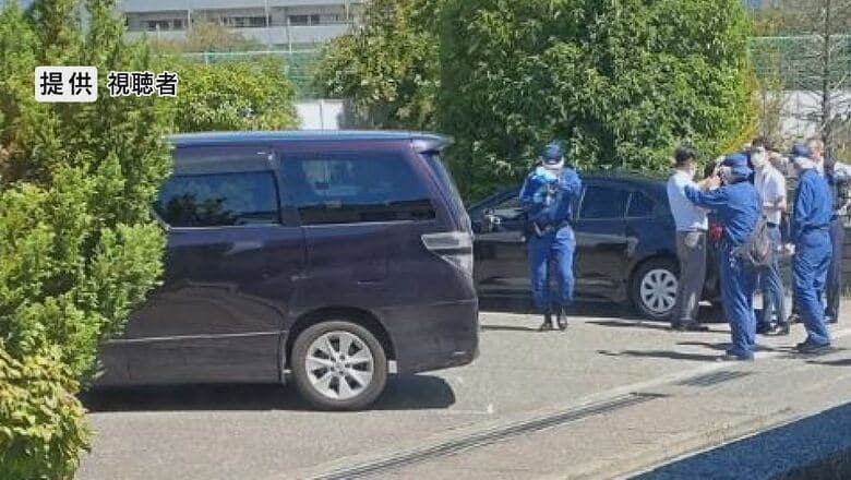 乗り捨てられた車　提供：視聴者