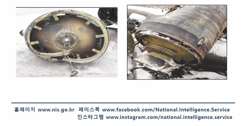 ウクライナに撃ち込まれた火星11A(KN-23)ミサイルの残骸。
左の画像にはケーブルが見える。（韓国国家情報院のプレスリリースより）
