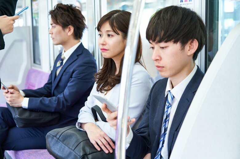 水曜は仕事に順応してくるが疲労のピークでもある（画像：イメージ）