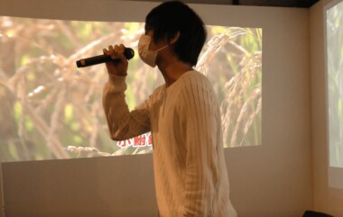 マスク着用でも“歌声がこもらない”カラオケが登場…どんな仕組みか聞いた