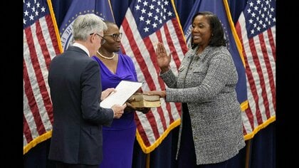 トランプ大統領によるFRBクック理事解任を一時的に差し止める判断「解任通告は正当な理由に該当しない」ワシントン連邦地裁