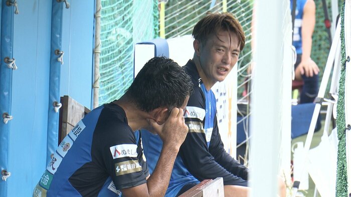伊東輝悦 選手と齋藤学 選手