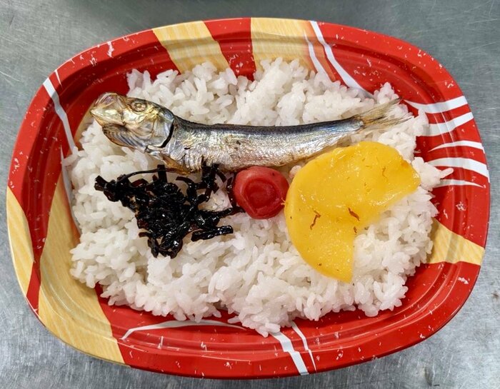 こちらが新メニューのお弁当「昭和初期」