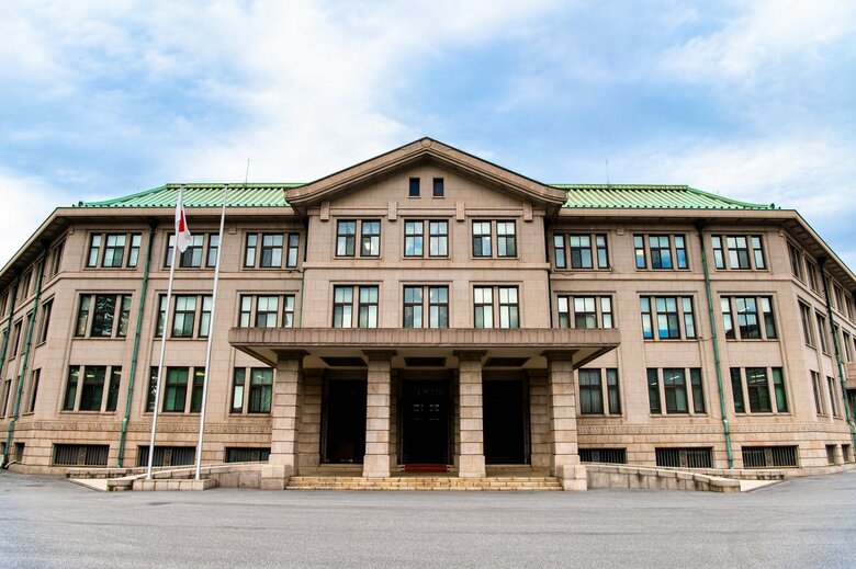 宮内庁長官「非常に重く受け止めている」　皇室典範の閣議決定受け　閣議決定前に天皇陛下に報告したことを明かす｜FNNプライムオンライン