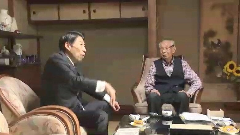 100歳の男性に服部知事から祝状　子供からひ孫まで40人　県内で今年度中に100歳になるのは2240人で過去最多見込み　福岡｜FNNプライムオンライン