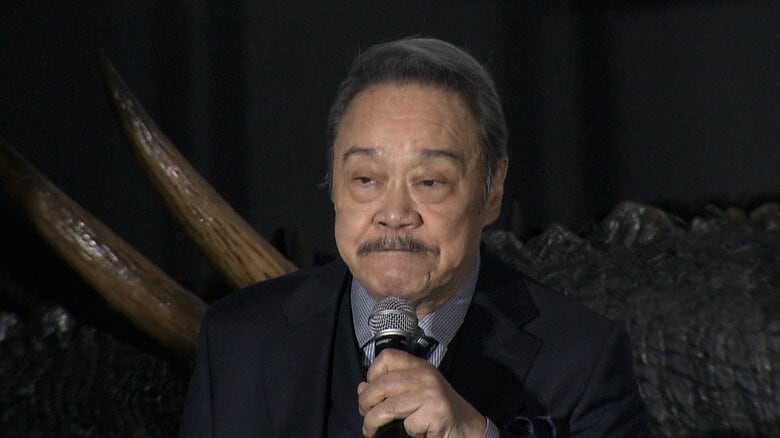 西田敏行さんのひつぎが東京都内の自宅をあとに　家族や事務所関係者らとともに葬儀場へ｜FNNプライムオンライン