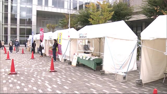 「見る・買う・食べる」が一堂に 多くの家族連れでにぎわう 秋田市