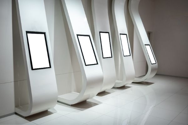インタラクティブキオスク市場は2027年まで4.6%のCAGRで成長すると予想されます