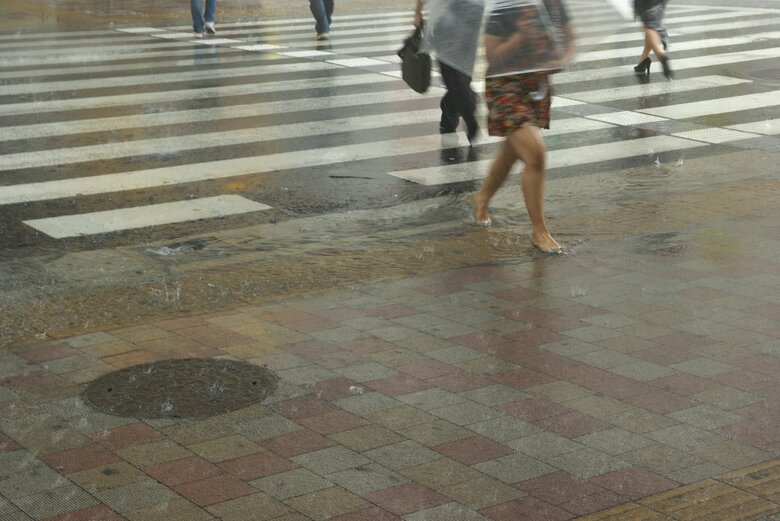 イメージ（ゲリラ豪雨）