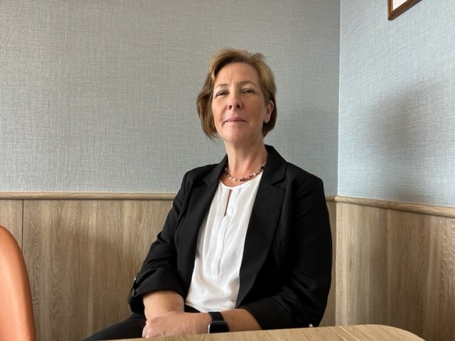 ビルギット代表に訪問先の広島市でインタビューした