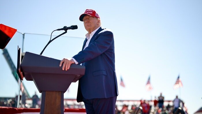 トランプ氏は不法移民を「宇宙人」「動物」などと揶揄