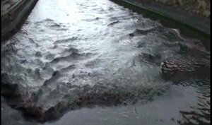 トンガ海底噴火で津波警報 気象庁予想より早まった津波 「長崎湾の『あびき』と同じメカニズム」
