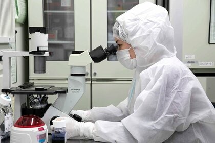 東京ミッドタウン先端医療研究所が樹状細胞ワクチン作製協力                                     東京慈恵会医科大学らによる免疫化学療法がバイオマーカー候補を同定