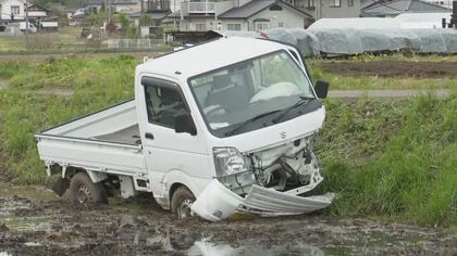交差点で車同士が衝突　78歳男性が死亡　67歳女性が重傷　現場は信号機のない十字路交差点　長野・小諸市
