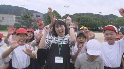 教師の働き方改革で「宿題廃止」した小学校…背景に長時間労働　切り替えた“家庭学習”が子供にもプラスの効果