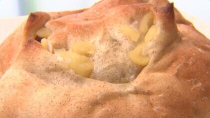 “規格外”のリンゴ×エゴマがふわふわのパンに 「SDGs」の目標に沿って高校生が練り込んだ異色の組み合わせ【岩手発】