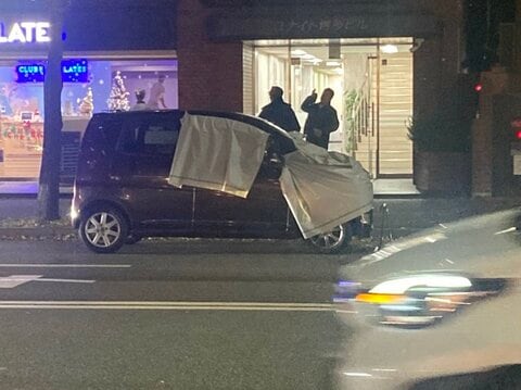 【速報】目撃者「血だらけの男性が車から…」車の中で70代の父親刺したか　包丁持って交番訪れた無職男（37）を現行犯逮捕　福岡