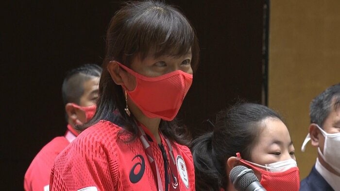 女子マラソン視覚障害クラスで金メダルを獲得した道下美里さん