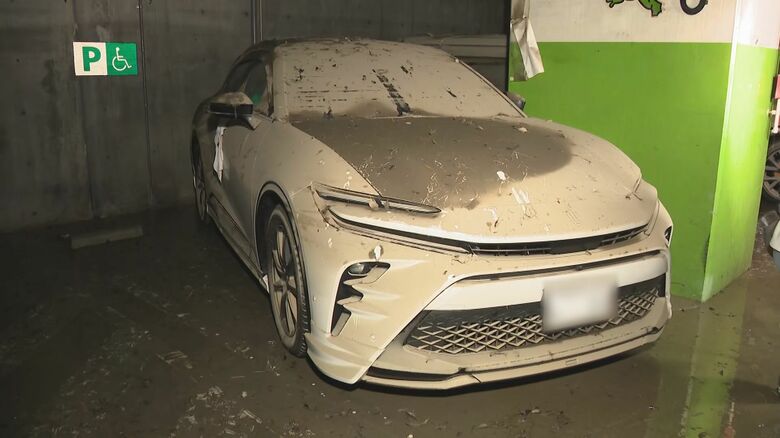 記録的大雨で車274台が水没した駐車場 浸水対策の訓練を6年間怠る 当日の警報を職員が知らなかった事も判明|FNNプライムオンライン
