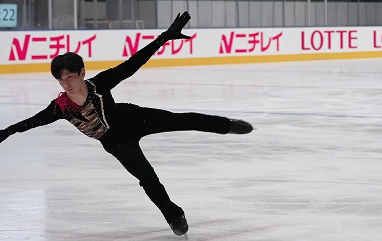 『仮面の男』を演じきった森のフリー