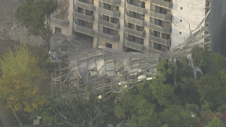 足場が崩れた茨城・つくば市の解体現場