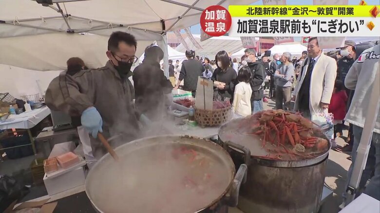 被災した七尾市から出店した店には行列が