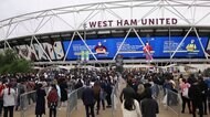 イギリス 規制撤廃で“ウィズコロナ”模索 死者数割合 日本の5分の1